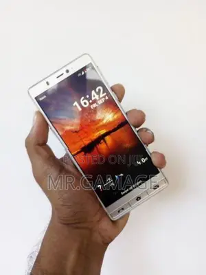 Sharp A001SH 3GB 32GB (Used)