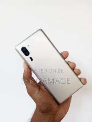 Sharp A001SH 3GB 32GB (Used)