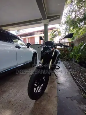 Bajaj Pulsar N160 Premium 2025