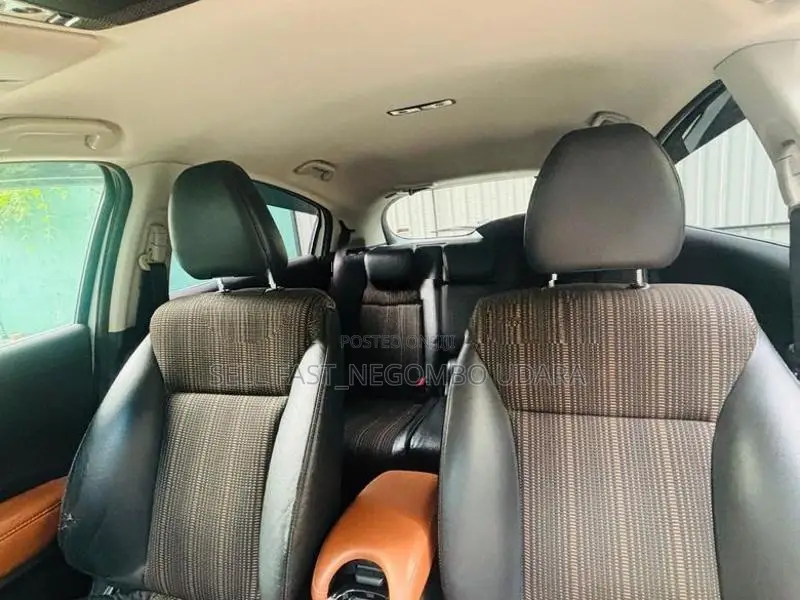 Honda Vezel 2015