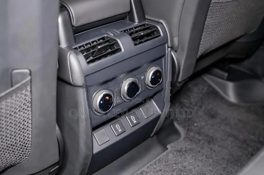 Land Rover Defender P300e-HSE PHEV 2026