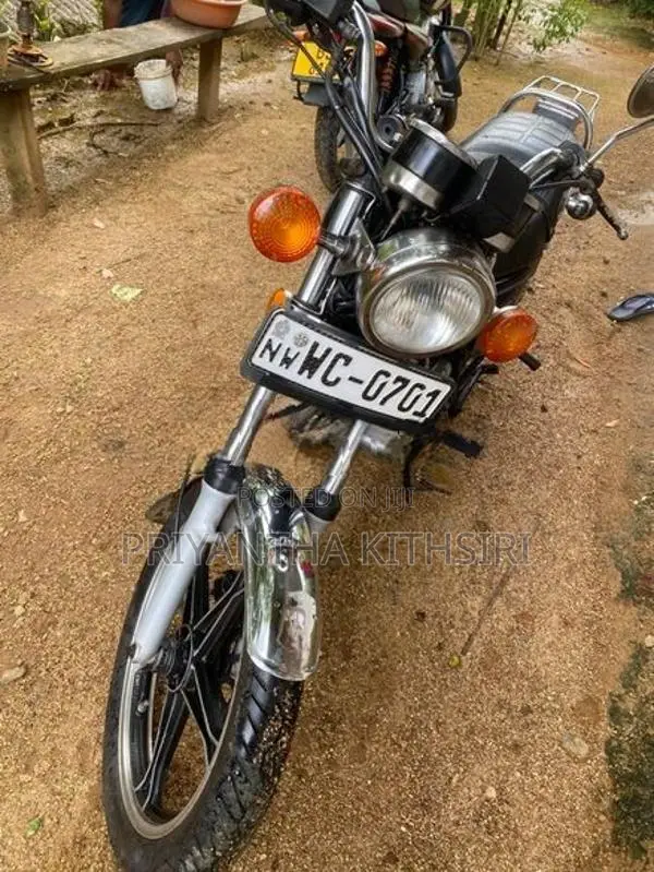 Suzuki GN 125 2011