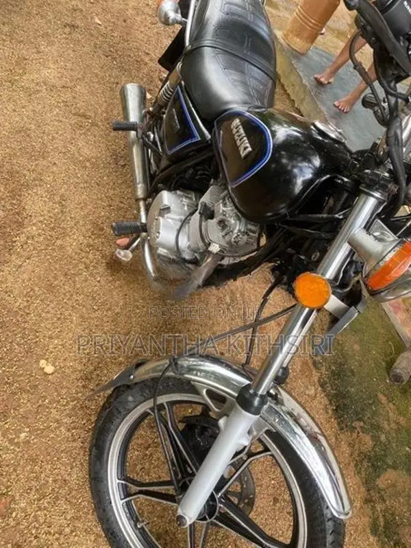 Suzuki GN 125 2011
