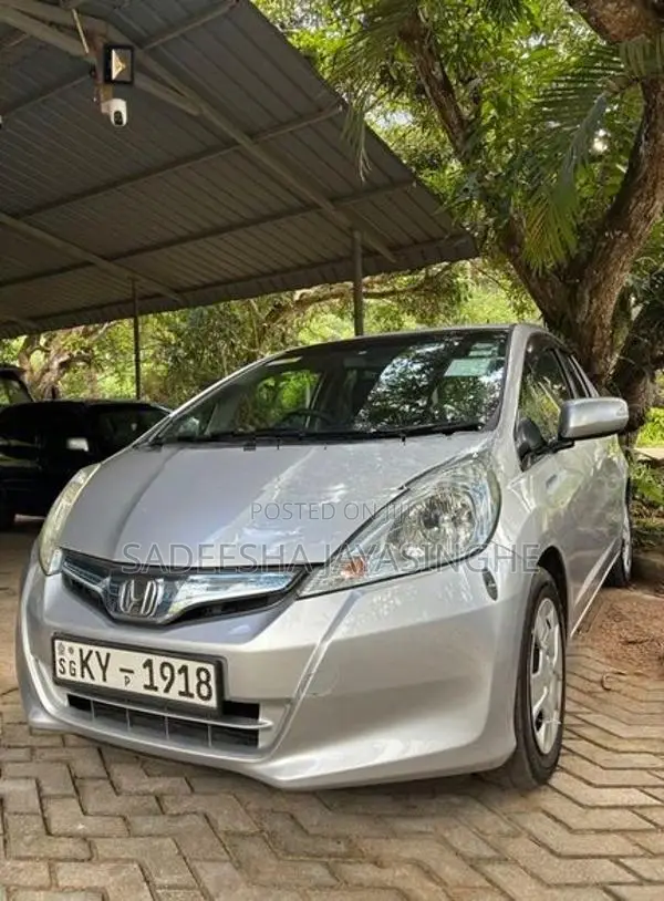 Honda Fit GP1 2013