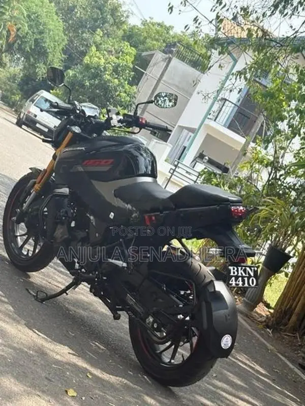 Hero Hunk 160R 2025