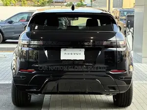Land Rover Range Evoque Dynamic HSE P300e 2025
