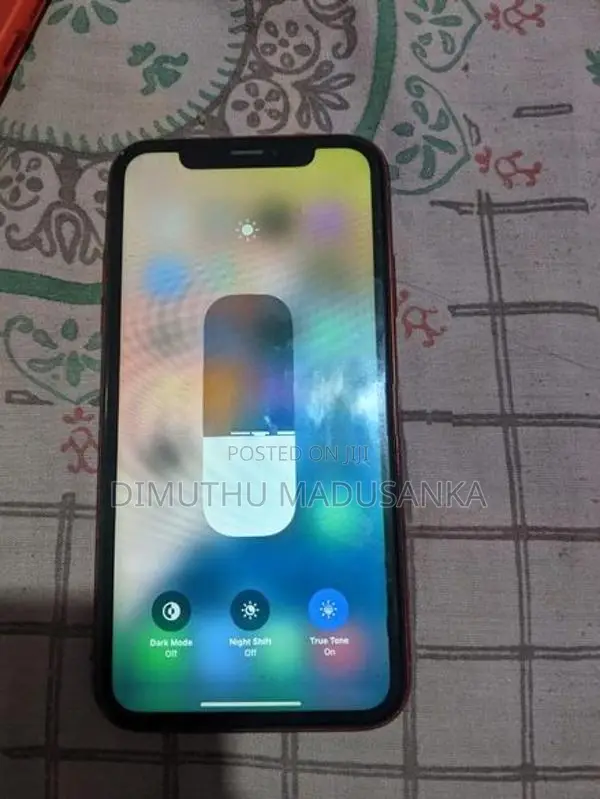 Apple iPhone XR (Used)