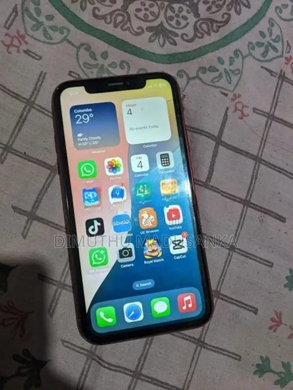 Apple iPhone XR (Used)