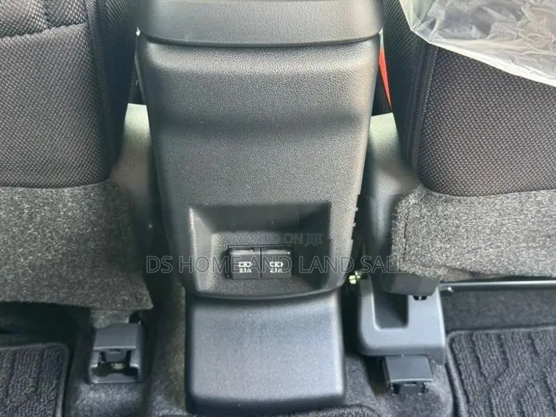 Toyota Raize Z Hybrid auto (p) 2025