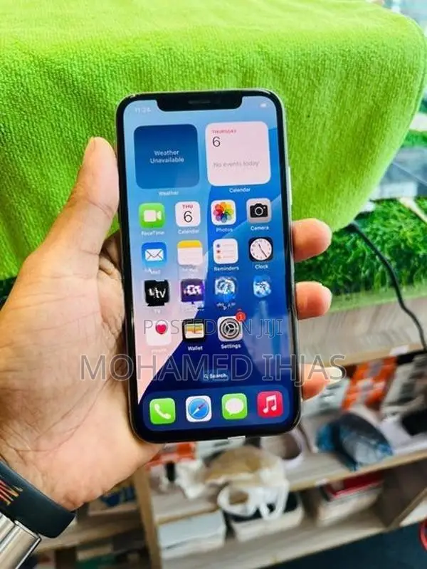 Apple iPhone XS (Used)