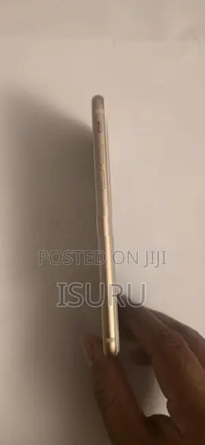 Apple iPhone 8 (Used)