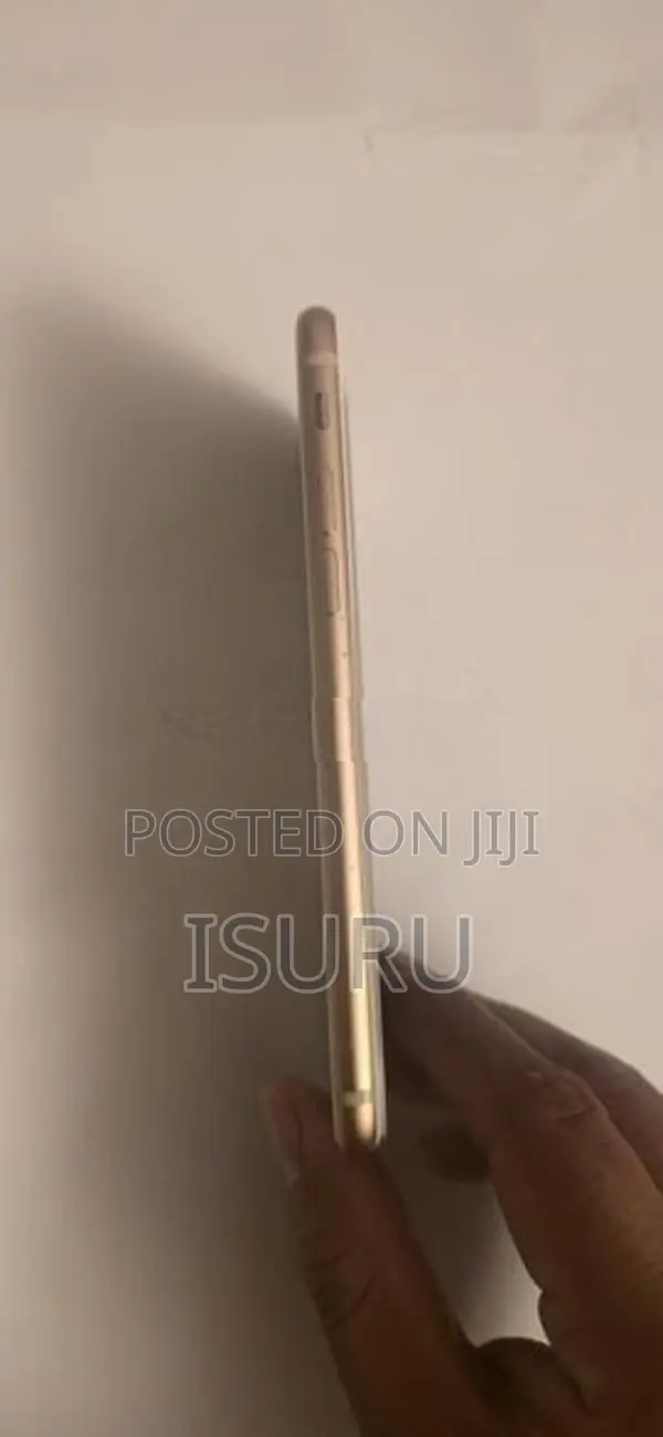 Apple iPhone 8 (Used)