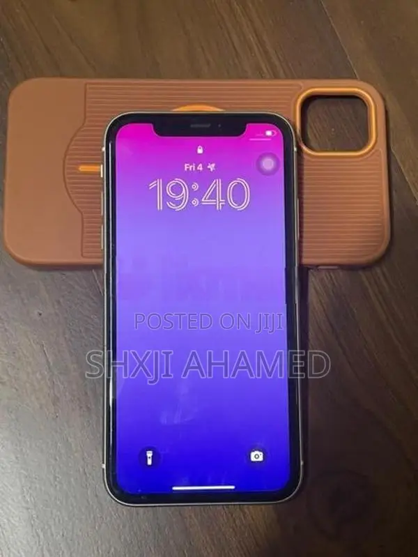 Apple iPhone 11 (Used)