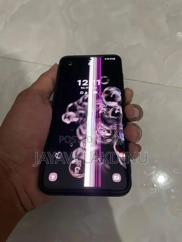 Samsung Galaxy S20 5G (Used)