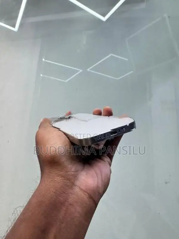 Apple iPhone 15 Pro (Used)