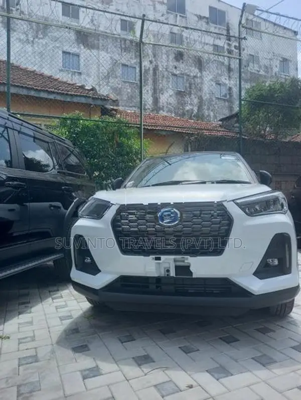 Daihatsu Rocky 1.2 Hybrid 4way 2026