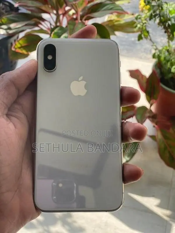 Apple iPhone XS (Used)