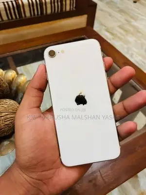 Apple iPhone SE 2 (Used)