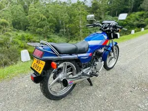 Honda CB 125T 2004