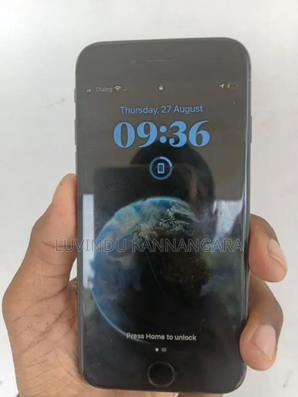 Apple iPhone 8 (Used)