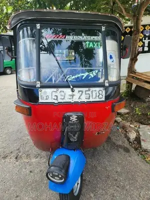 Bajaj RE 2002