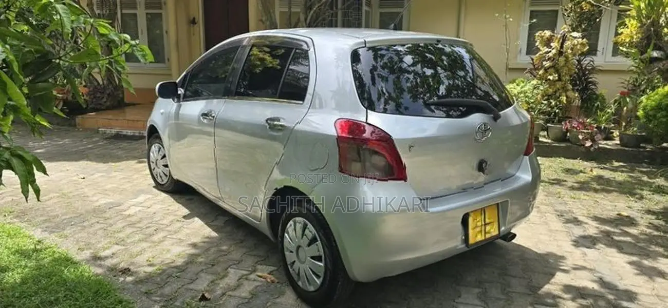 Toyota Vitz 2010