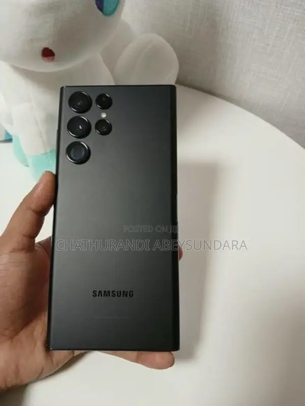 Samsung Galaxy S22 Ultra (Used)
