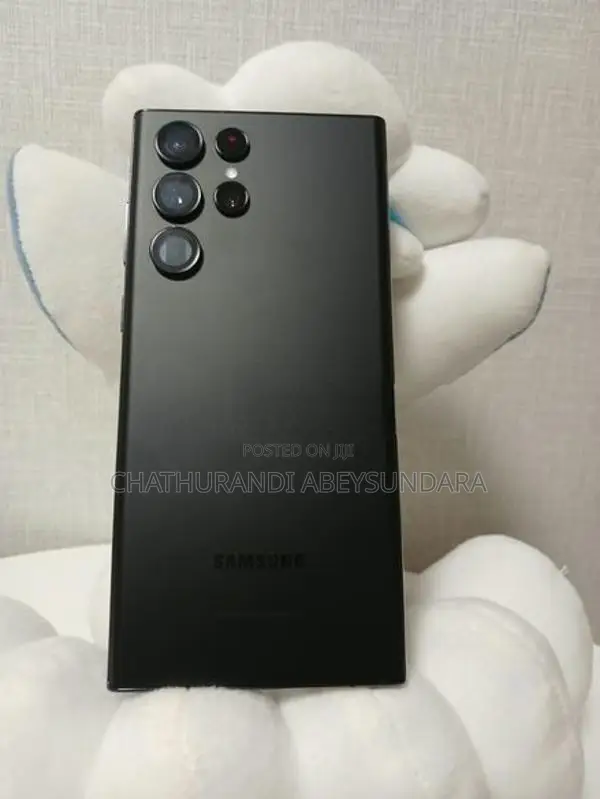 Samsung Galaxy S22 Ultra (Used)