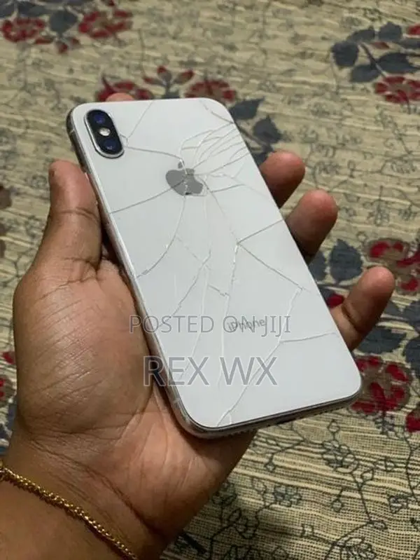 Apple iPhone X (Used)