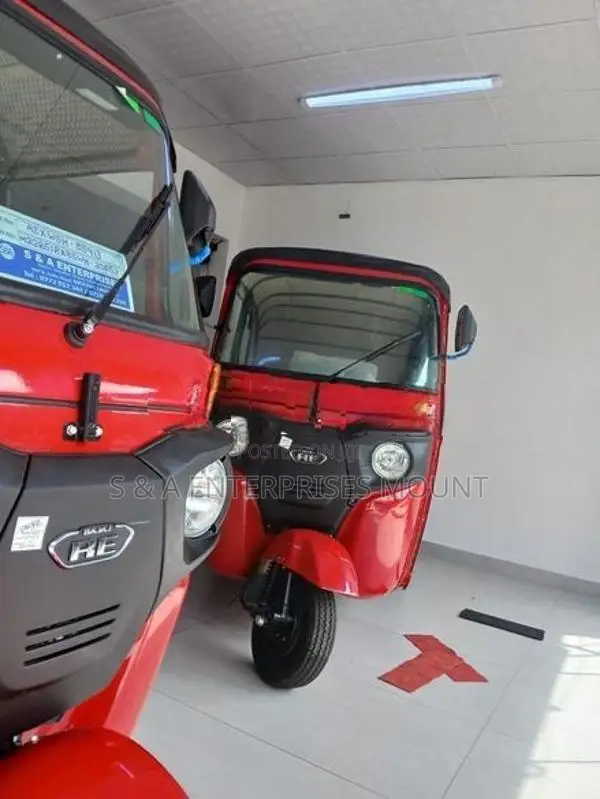 Bajaj RE 2026