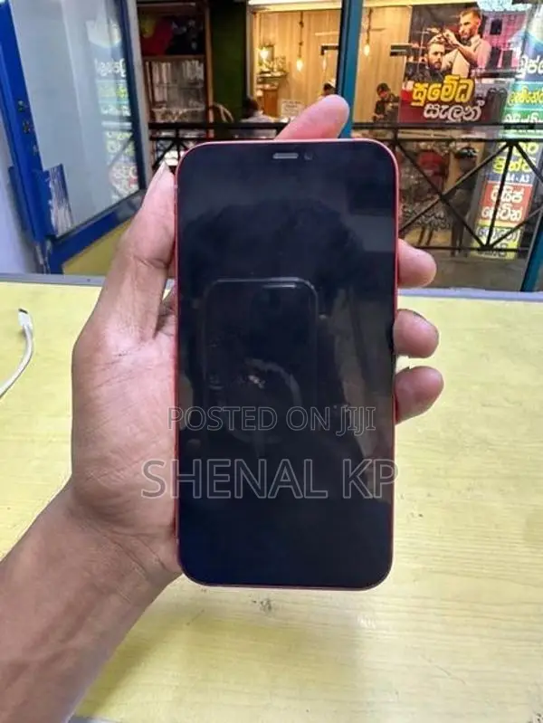 Apple iPhone 12 128GB (Used)