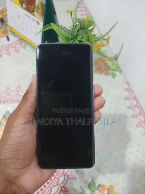 Samsung Galaxy S20 5G (Used)