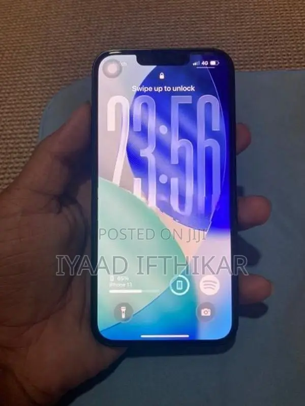Apple iPhone 13 (Used)
