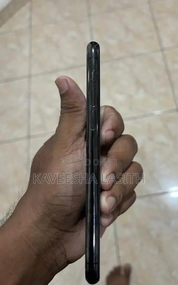 Apple iPhone 11 Pro (Used)