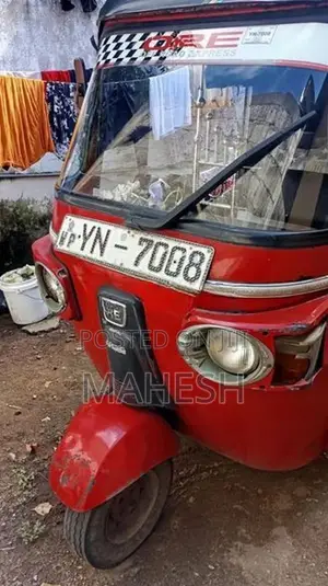 Bajaj RE 2011