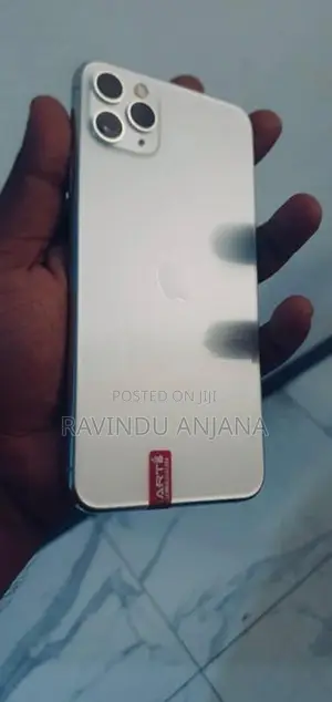 Apple iPhone 11 Pro Max (Used)