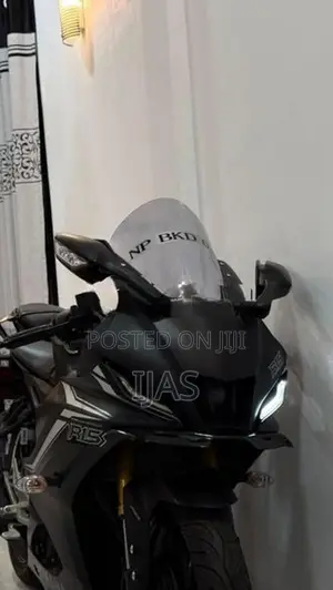 Yamaha R15 V4 2025