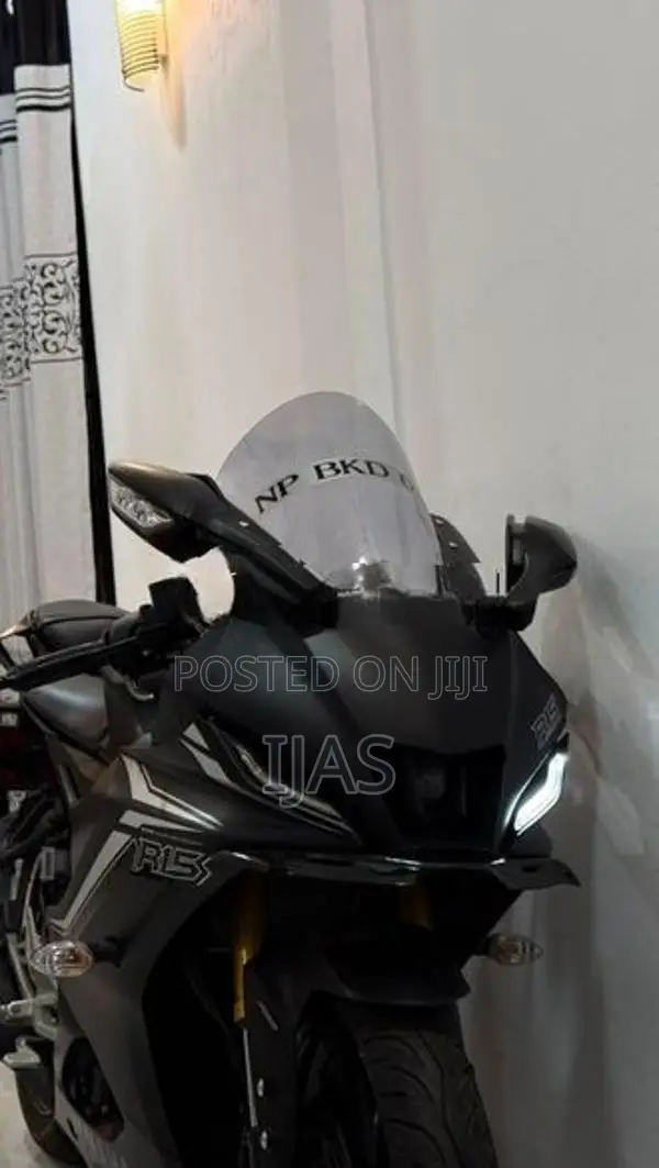 Yamaha R15 V4 2025