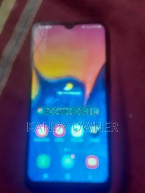 Samsung Galaxy A10 (Used)