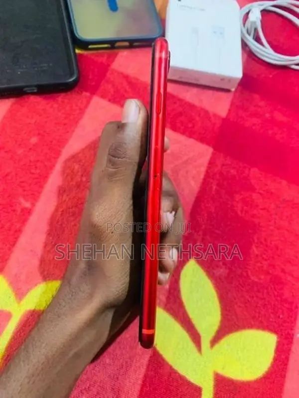 Apple iPhone 8 Plus (Used)