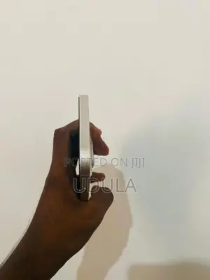 Apple iPhone 13 (Used)