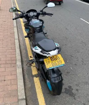 Bajaj Pulsar NS200 2018