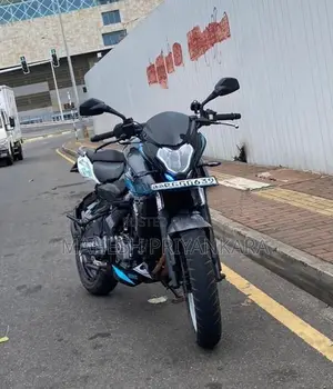 Bajaj Pulsar NS200 2018