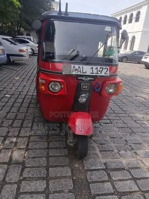 Bajaj RE 2013