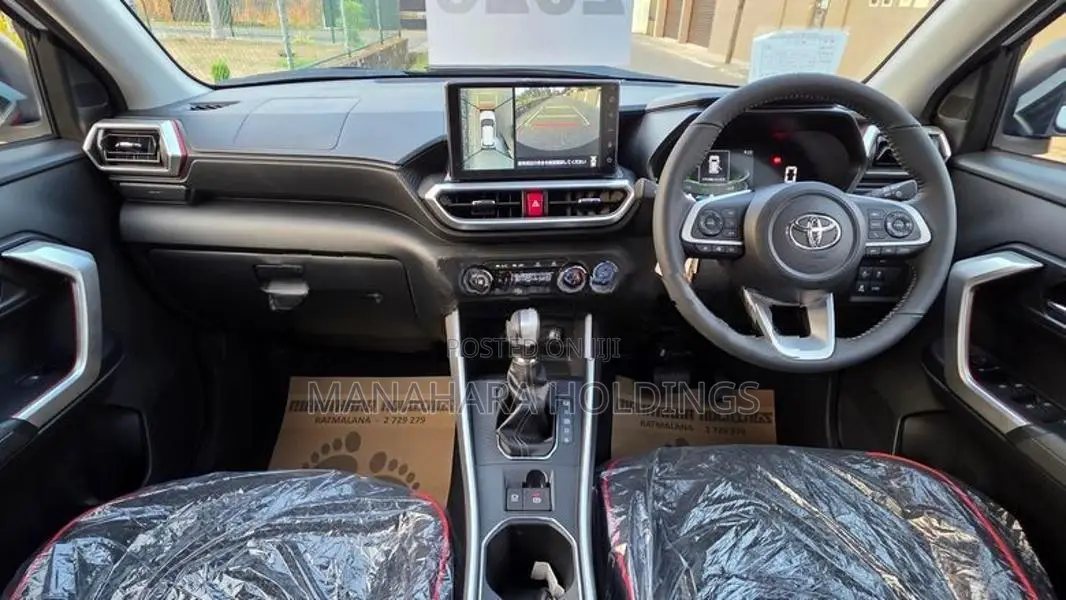 Toyota Raize Hybrid 360° Cam 2026