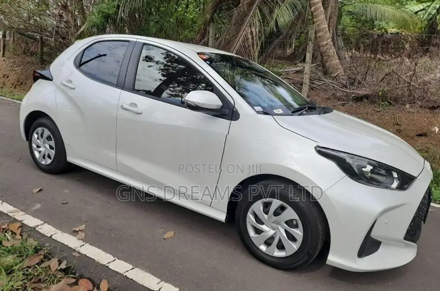 Toyota Yaris X Grade Push Start 2024