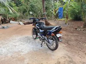 Bajaj CT100 2025