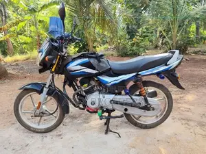 Bajaj CT100 2025