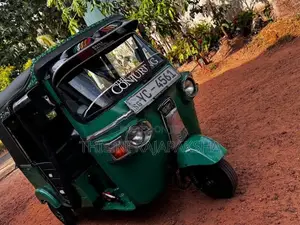 Bajaj RE 2010