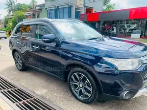 Mitsubishi Outlander 2014